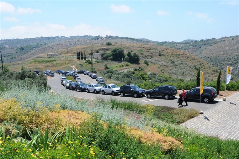 Renault Duster at Ixsir Winery